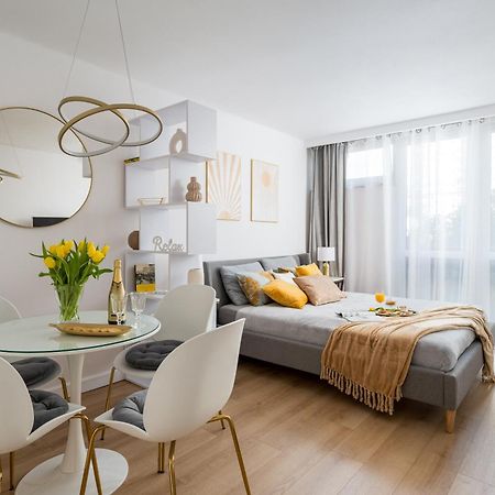 Gold Premium Central Suite 950 M To Central Station Parking 바르샤바 외부 사진