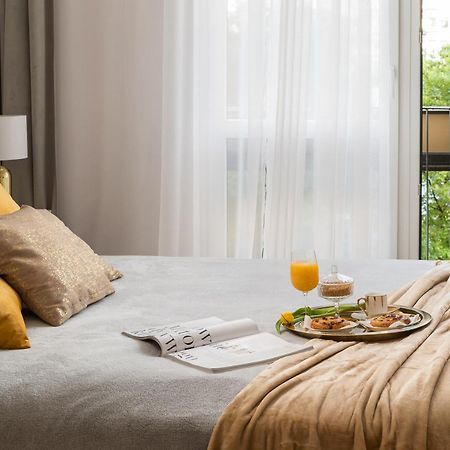 Gold Premium Central Suite 950 M To Central Station Parking 바르샤바 외부 사진