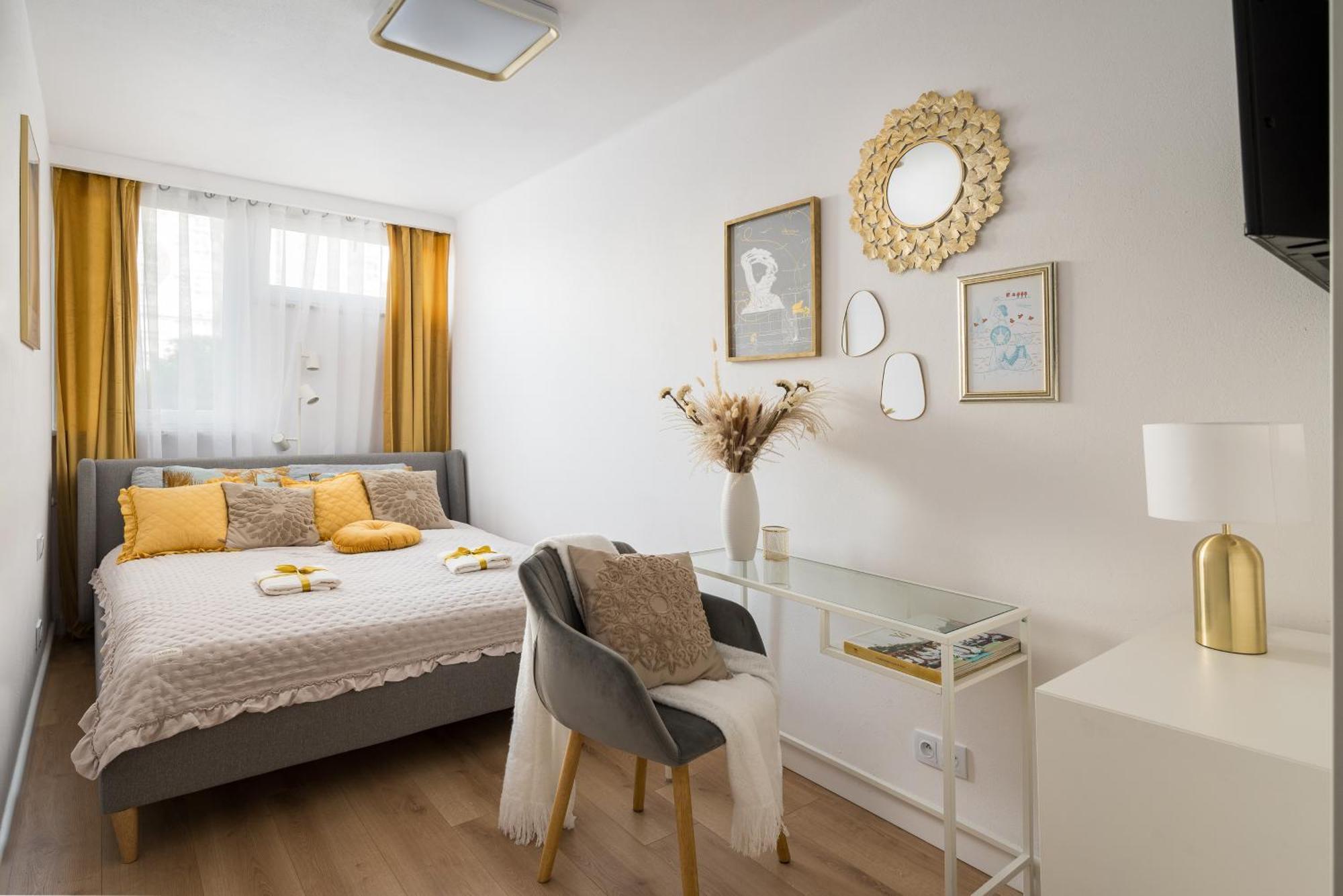 Gold Premium Central Suite 950 M To Central Station Parking 바르샤바 외부 사진