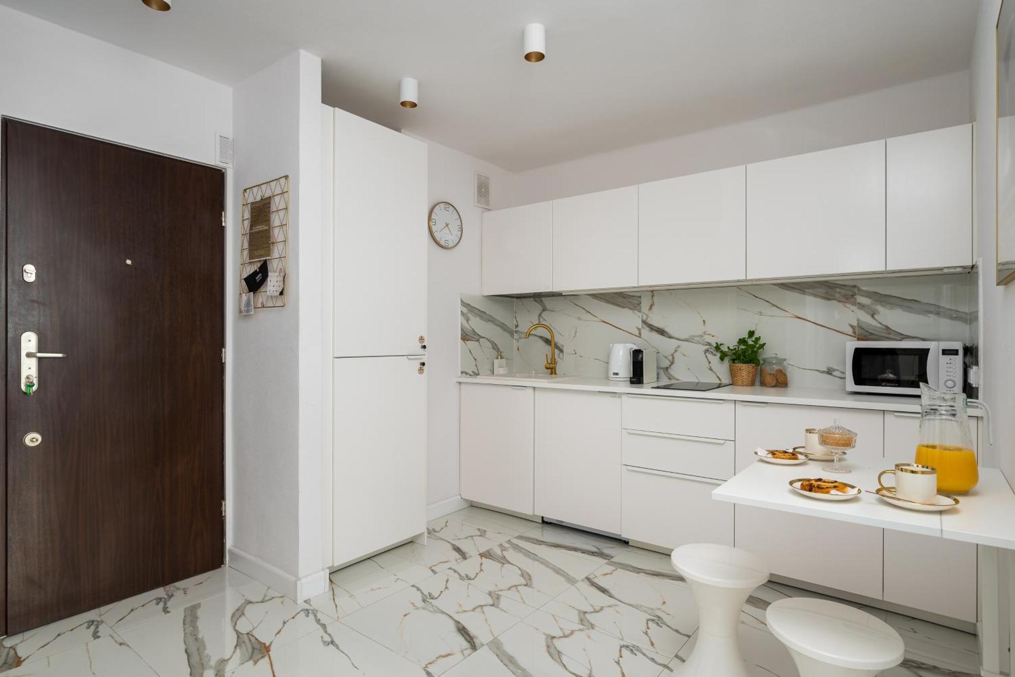 Gold Premium Central Suite 950 M To Central Station Parking 바르샤바 외부 사진
