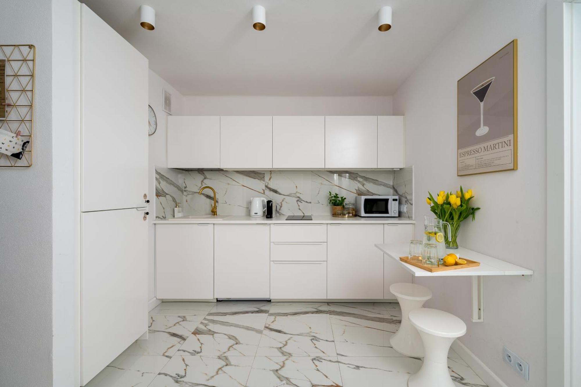 Gold Premium Central Suite 950 M To Central Station Parking 바르샤바 외부 사진