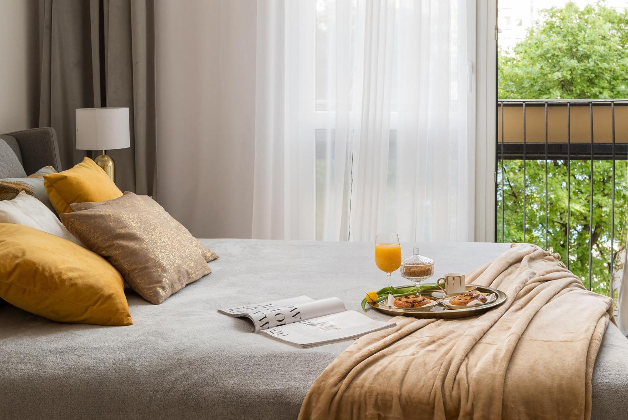 Gold Premium Central Suite 950 M To Central Station Parking 바르샤바 외부 사진